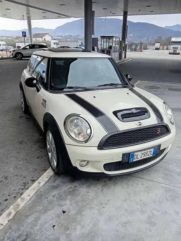 Usata Mini Cooper S Chili 174 CV (127 kW) 2007 Bianco Utilitaria
