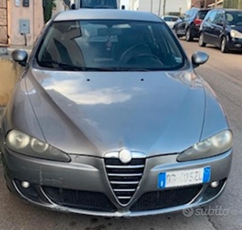 Usata Alfa Romeo 147 2005 Grigio Utilitaria