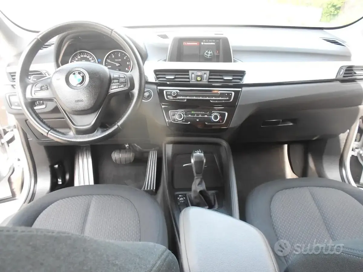 Usata BMW X1 150 CV (110 kW) 2018 Grigio SUV