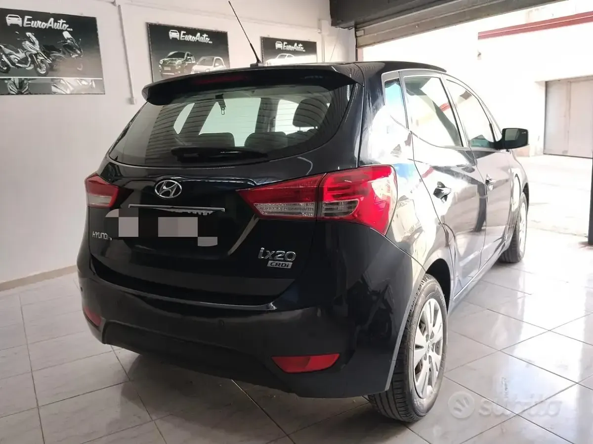 Begagnad Hyundai ix20 77 HK (56 kW) 2014 Svart Halvkombi