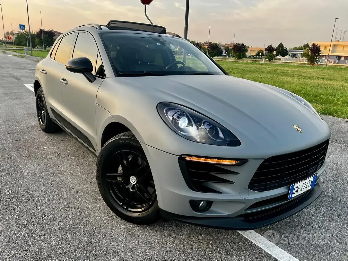 Usata Porsche Macan 250 CV (183 kW) 2015 Grigio SUV