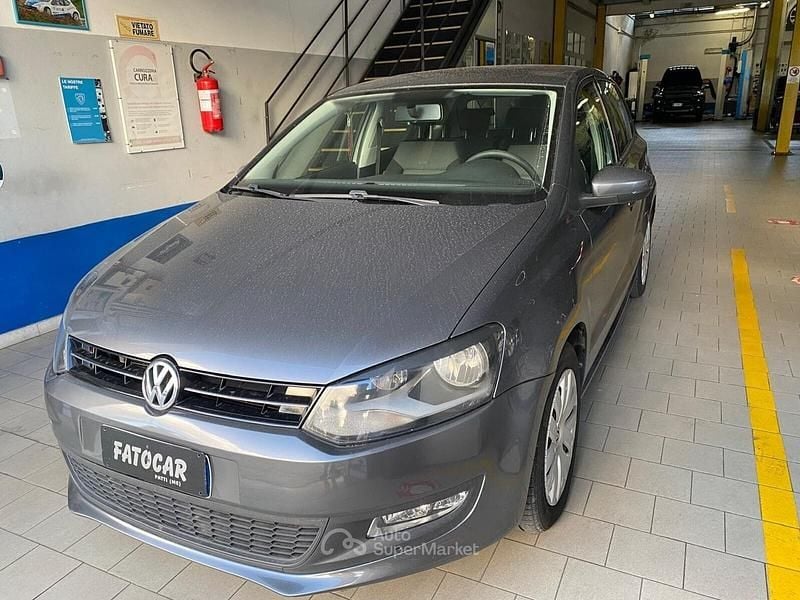 Usata VW Polo Comfortline 75 CV (55 kW) 2013 Grigio Berlina