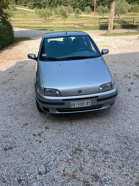 Usato 1998 Fiat Punto 1.2 Benzin 73 CV (1.500 €)