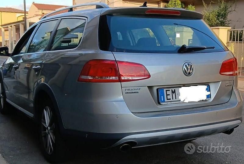 Usata VW Passat Alltrack 170 CV (125 kW) 2012 Grigio Station wagon
