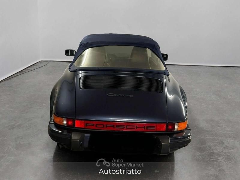 Usata Porsche 911 Carrera Cabriolet 231 CV (169 kW) 1985 Blu/azzurro Cabrio