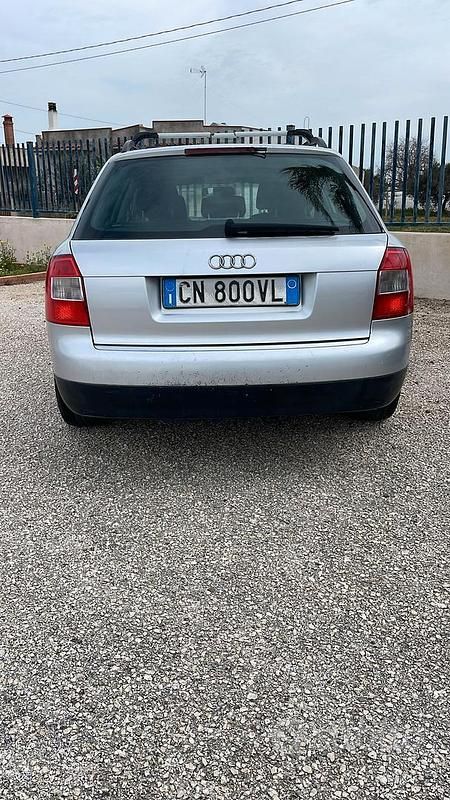 Occasion Audi A4 130 PK (95 kW) 2003 Grijs Stationwagen