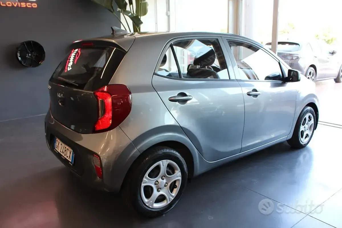 Usata Kia Picanto Urban 67 CV (49 kW) 2022 Grigio Utilitaria