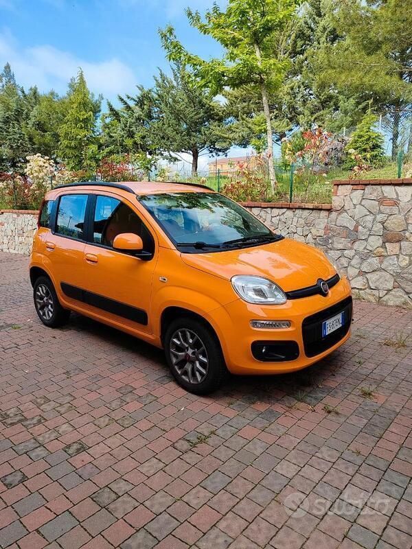 Usata 2019 Fiat Panda Due volumi | 8800 € (Buon prezzo) - Immagine 1/4