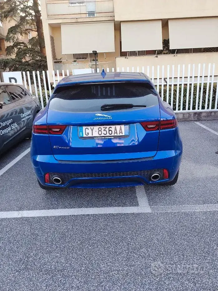 Usata Jaguar E-Pace R-Dynamic 150 CV (110 kW) 2018 Bluazzurro SUV