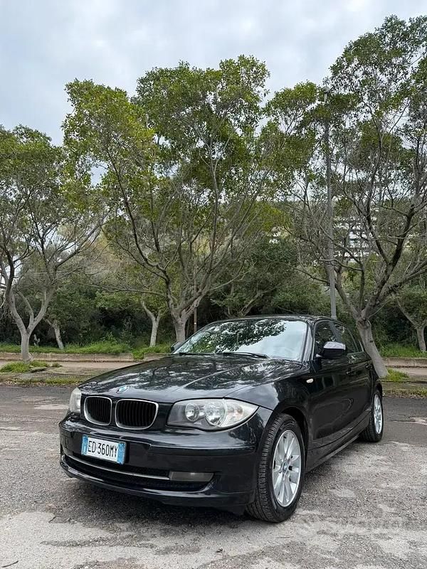 Usata BMW 116 115 CV (84 kW) 2010 Nero Utilitaria