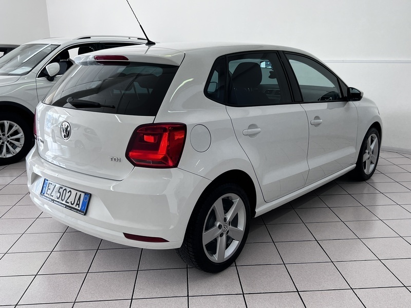 Usato 2015 VW Polo 1.4 Diesel 75 CV (10.950 €)