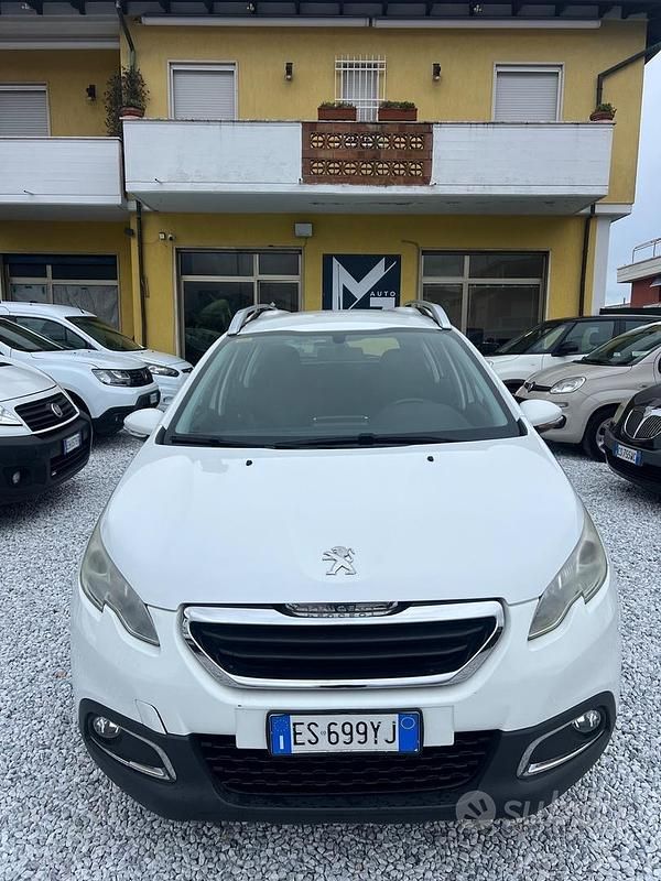 Usata Peugeot 2008 Active 68 CV (50 kW) 2014 Bianco SUV