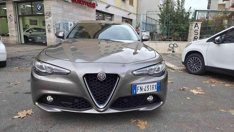 Usata Alfa Romeo Giulia Executive 180 CV (132 kW) 2018 Grigio Berlina