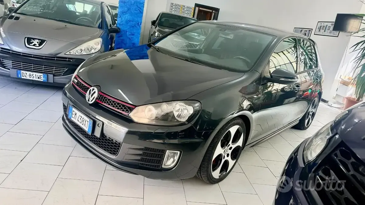Używany VW Golf VII GTI 210 KM (154 kW) 2012 Szary Sedan/Limuzyna