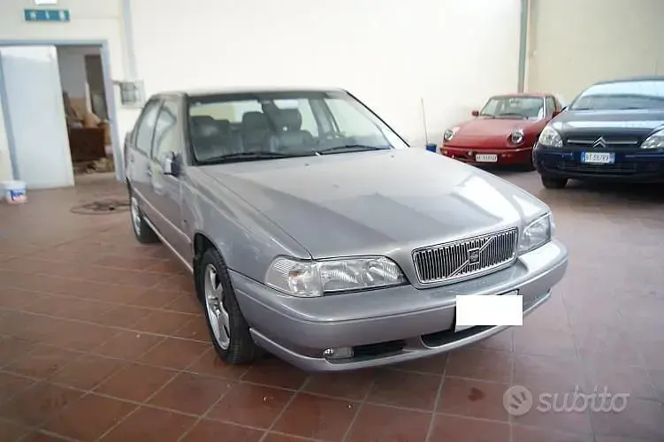 Usata Volvo S70 179 CV (131 kW) 1997 Grigio Berlina