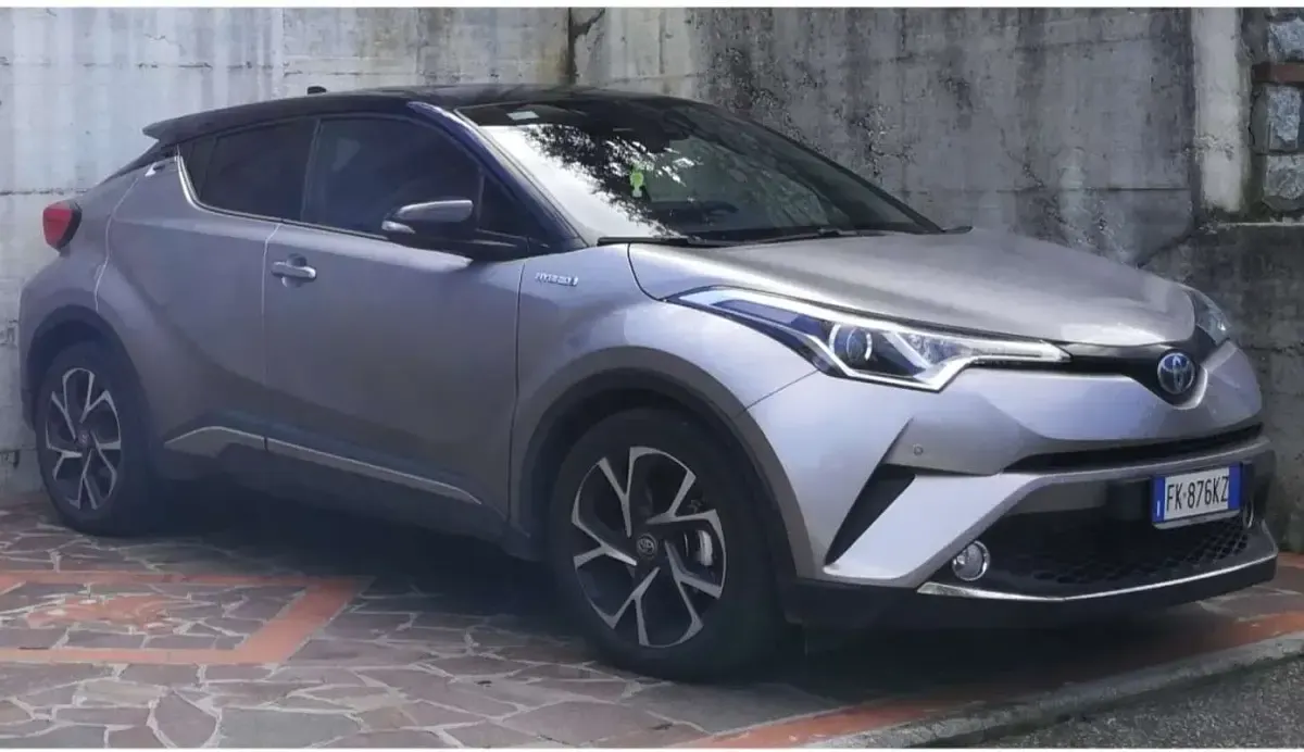 Usata Toyota C-HR Style 98 CV (72 kW) 2017 SUV