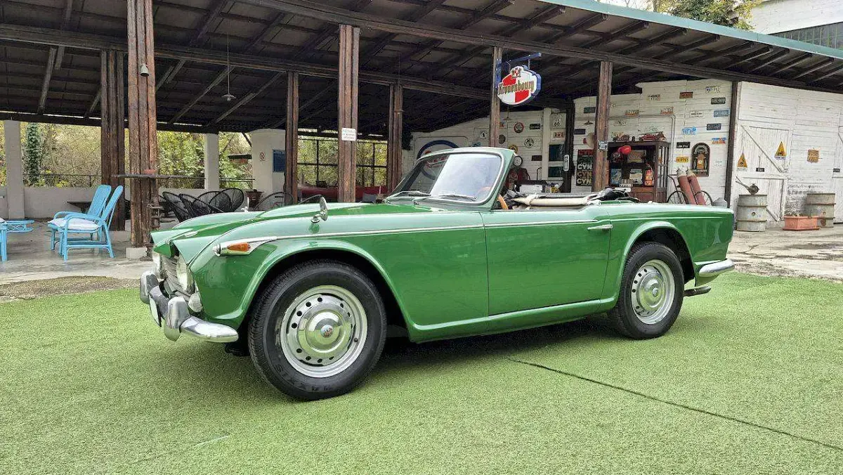 Usata Triumph TR4 103 CV (75 kW) 1966 Verde Cabrio