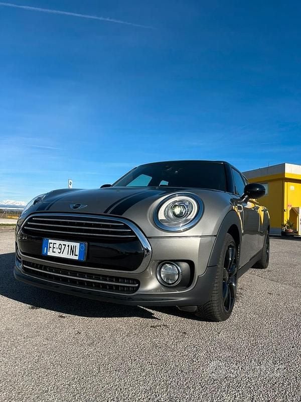 Grigio Usata 2016 Mini Cooper Clubman Hype Station wagon | 13.200 € (Buon prezzo) - Immagine 1/3