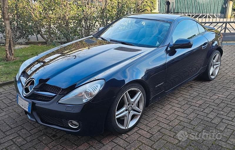 Usata Mercedes SLK200 184 CV (135 kW) 2010 Blu Cabrio