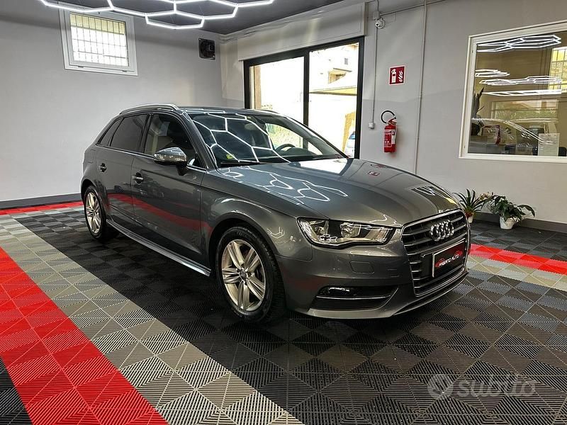 Usata Audi A3 Attraction 110 CV (80 kW) 2014 Grigio Berlina