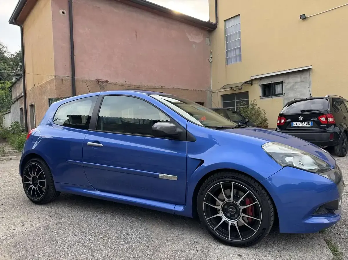 Usata Renault Clio II 200 CV (147 kW) 2010 Other Berlina