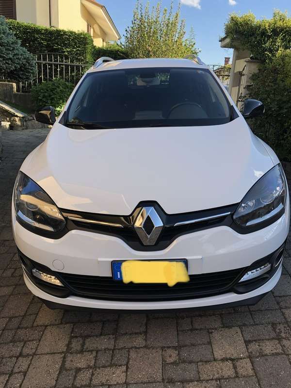 Usata Renault Mégane GrandTour LIMITED 110 CV (80 kW) 2015 Bianco Station wagon