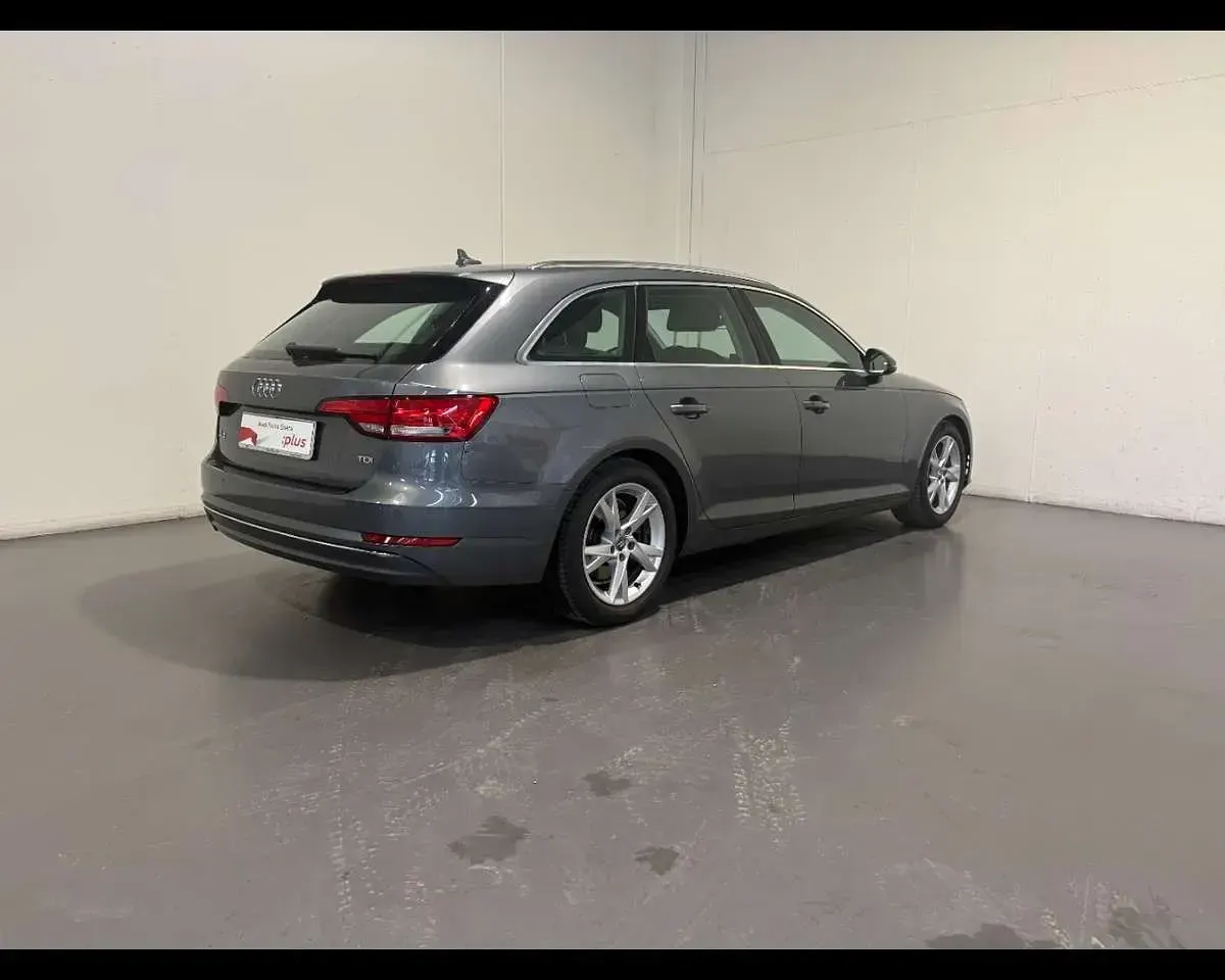Usata Audi A4 Business 150 CV (110 kW) 2016 Grigio Station wagon