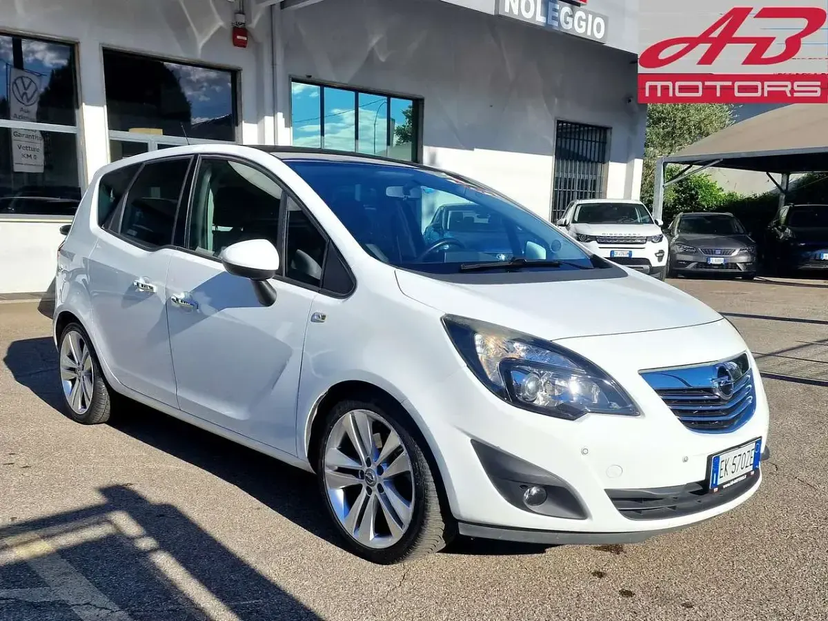 Usata Opel Meriva Cosmo 110 CV (80 kW) 2012 Bianco Monovolume