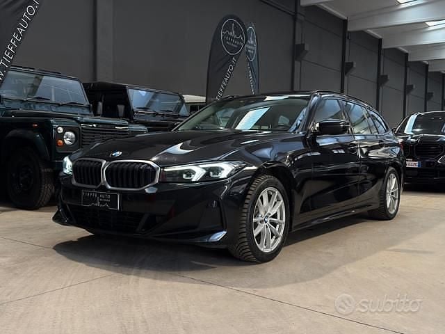 Nero Usata 2022 BMW 320e Station wagon | 29.800 € (Ottimo prezzo) - Immagine 1/4