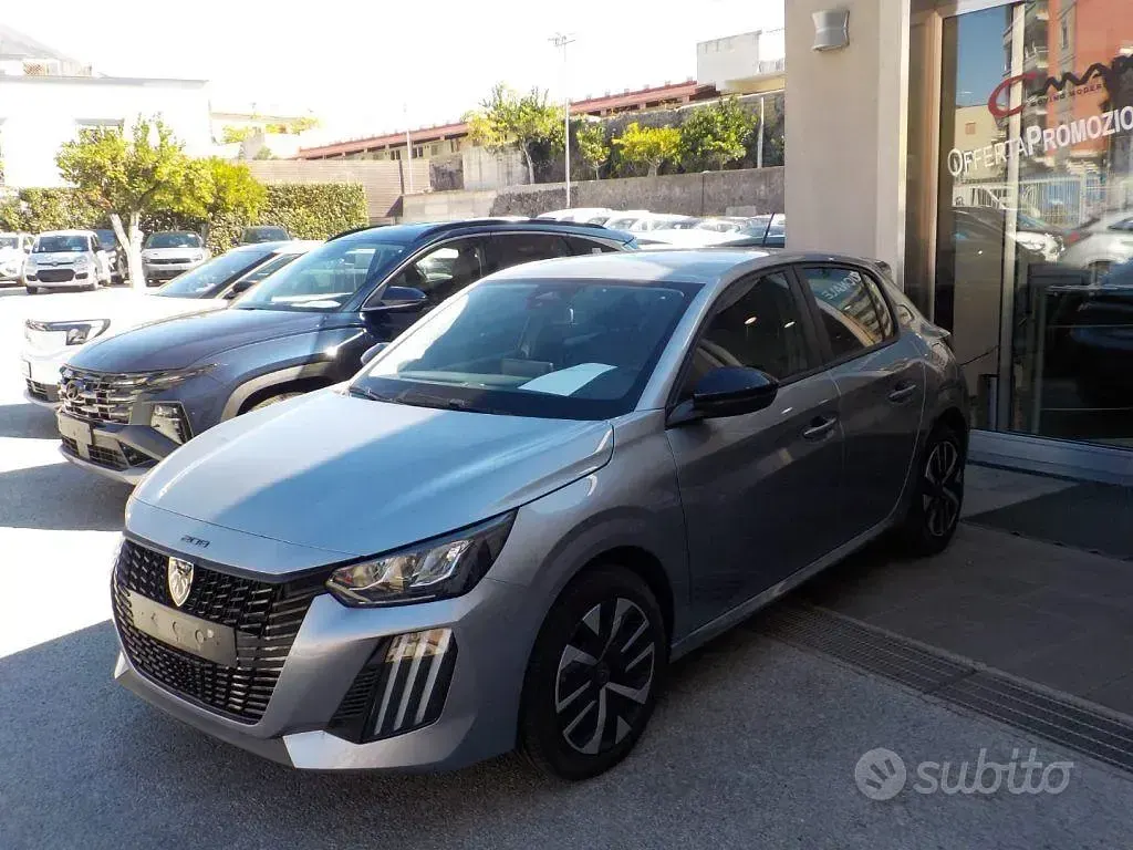 Nuova Peugeot 208 Style 101 CV (74 kW) 2026 Grigio Utilitaria