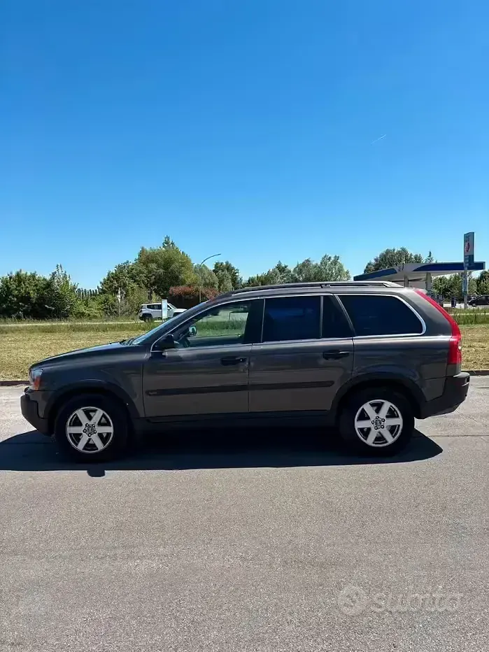 Begagnad Volvo XC90 209 HK (153 kW) 2005 Grå SUV