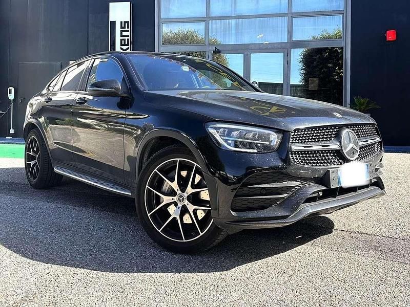 Usata Mercedes GLC300e AMG Line Premium 306 CV (225 kW) 2023 Nero SUV
