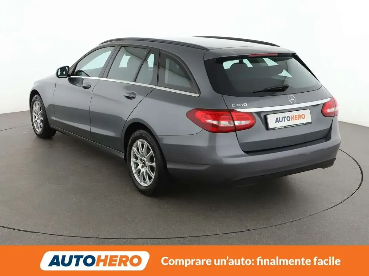 Usata Mercedes C180 Executive 156 CV (114 kW) 2017 Grigio Station wagon
