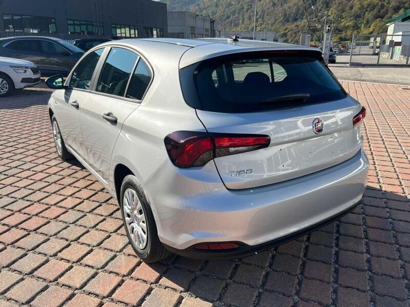 Usato 2024 Fiat Tipo 1.0 Benzin 101 CV (17.200 €)