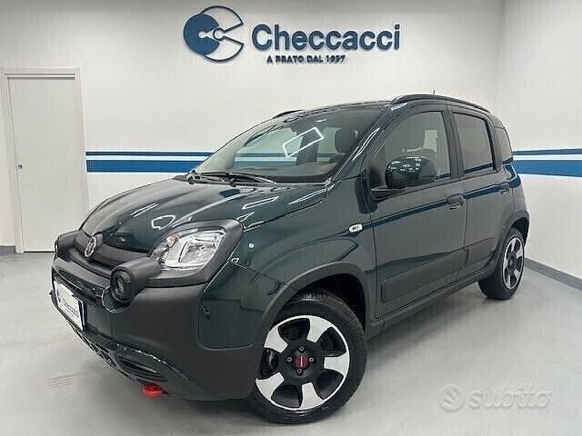 Verde Usata 2024 Fiat Panda Cross Cross Due volumi | 14.490 € (Buon prezzo) - Immagine 1/4