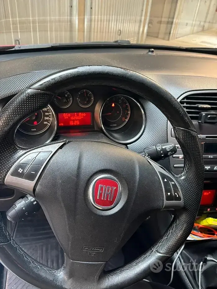 Usata Fiat Bravo 90 CV (66 kW) 2012 Utilitaria