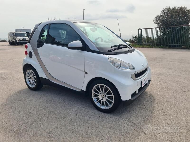 Usata Smart ForTwo Coupé Passion 84 CV (61 kW) 2007 Bianco Coupé