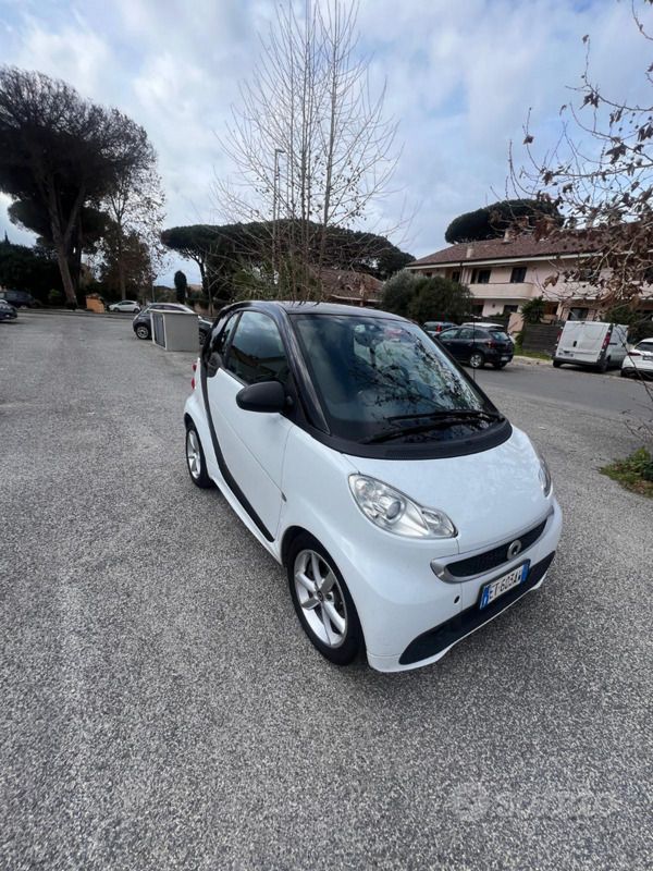 Usata Smart ForTwo Coupé 61 CV (44 kW) 2013 Bianco Coupé