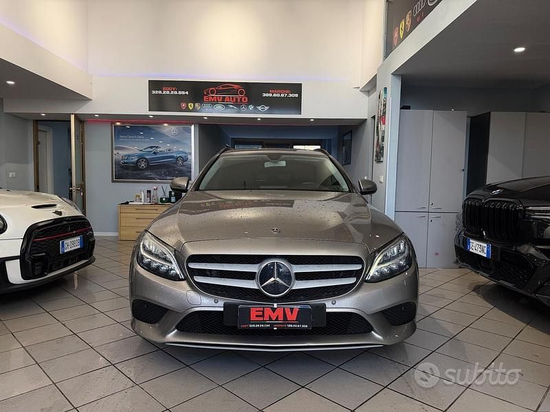 Usata Mercedes C220 Premium 194 CV (142 kW) 2019 Grigio Station wagon