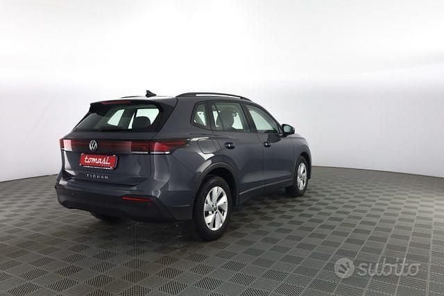 Usata VW Tiguan 150 CV (110 kW) 2025 Grigio SUV