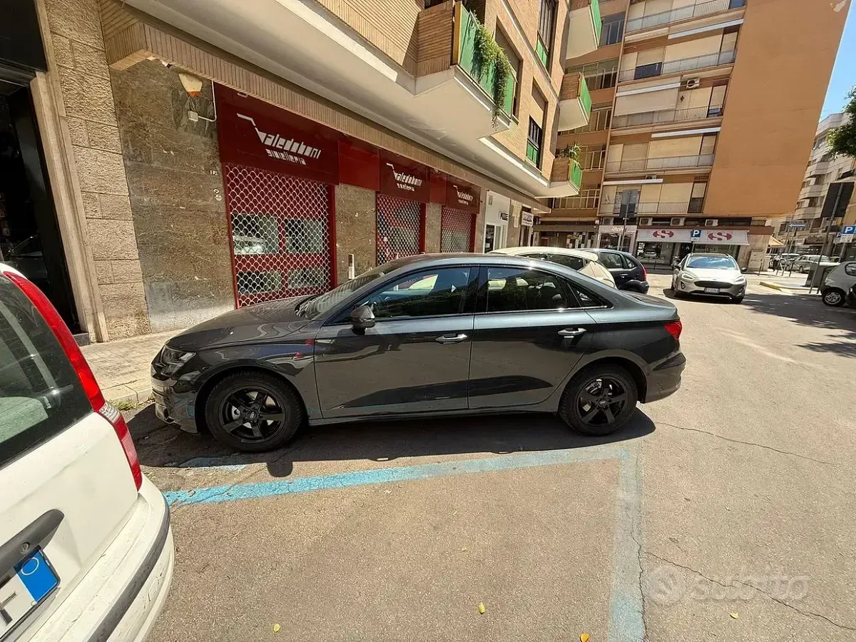 Usata Audi A3 116 CV (85 kW) 2022 Nero Berlina