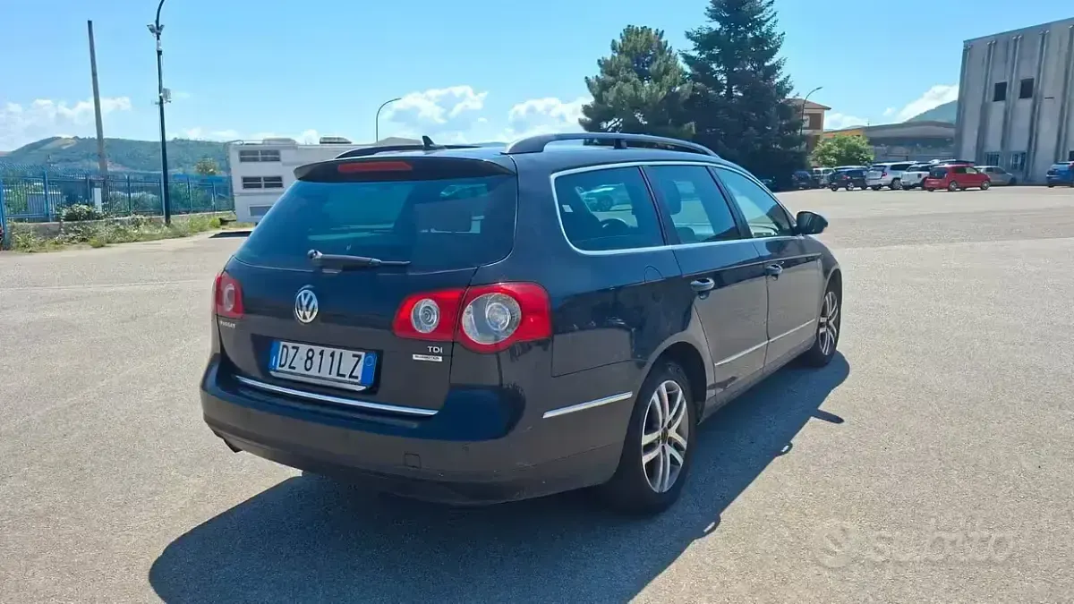 Usata VW Passat 105 CV (77 kW) 2010 Station wagon
