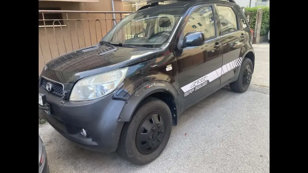 Usata Daihatsu Terios 105 CV (77 kW) 2007 SUV