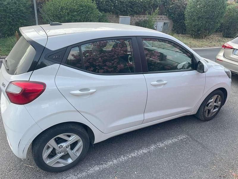 Usata Hyundai i10 67 CV (49 kW) 2021 Bianco Utilitaria