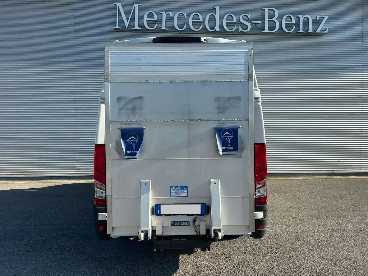 Usata Iveco Daily 156 CV (114 kW) 2017 Bianco Furgone