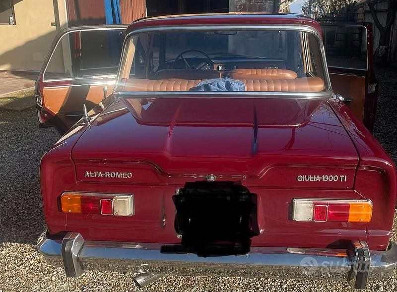 Usata Alfa Romeo Giulia 1300 Ti 1960 Rosso Utilitaria