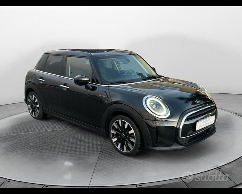 Usata Mini Cooper Classic 136 CV (100 kW) 2022 Blu Utilitaria