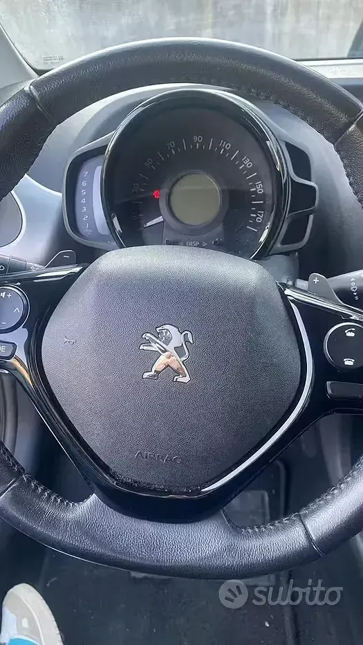 Usata Peugeot 108 69 CV (50 kW) 2017 Nero Berlina