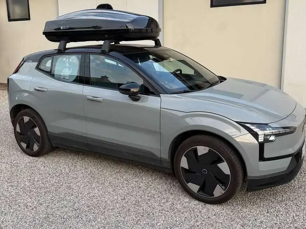 Usata Volvo EX30 Plus 75 kW (102 CV) 2024 Grigio SUV