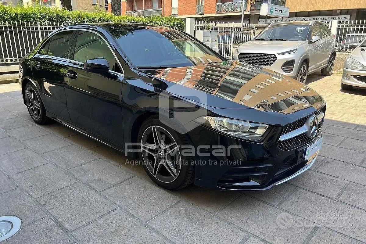 Usata Mercedes A180 Premium 136 CV (100 kW) 2022 Nero Berlina
